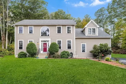 71 Bay Path Rd, Charlton, MA 01507