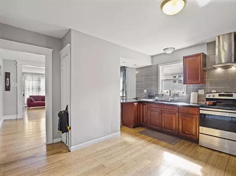 216 Providence St, Worcester, MA 01607 photo 4