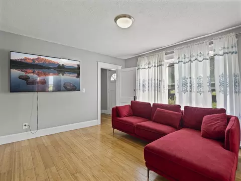 216 Providence St, Worcester, MA 01607 photo 3