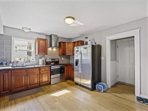 216 Providence St, Worcester, MA 01607 photo 6