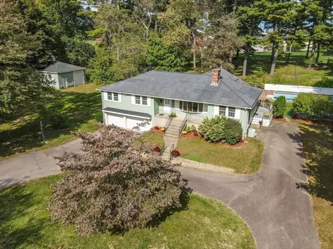 66 Gould St, Walpole, MA 02081 photo 4