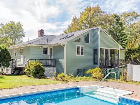 66 Gould St, Walpole, MA 02081 photo 5