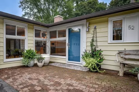 52 Lohnes Rd, Framingham, MA 01701
