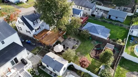 83 Edgemont Rd, Braintree, MA 02184 photo 3