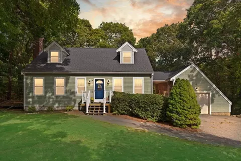 10 Homestead Rd, Bourne, MA 02562