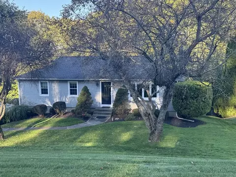 36 Susan Dr, Westfield, MA 01085