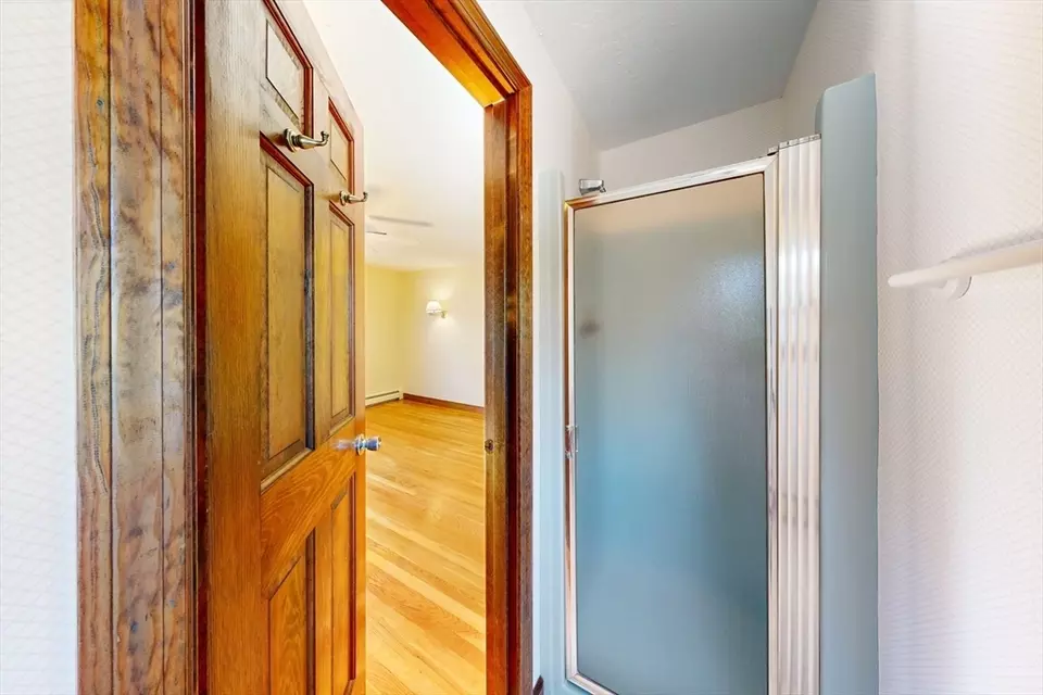 Bath - 794 Neponset St, Norwood, MA 02062 photo 2 of 7