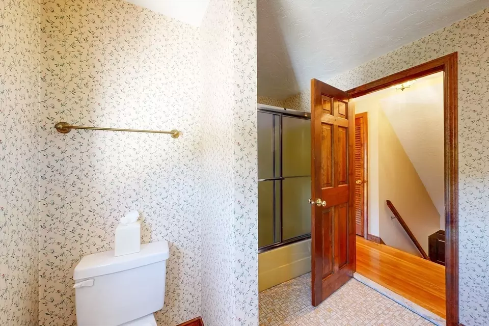 Bath - 794 Neponset St, Norwood, MA 02062 photo 4 of 7