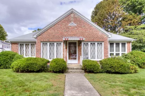 135 Orient St, Worcester, MA 01604