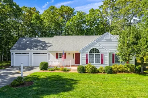 3 Stephen Hopkins Rd, Harwich, MA 02645