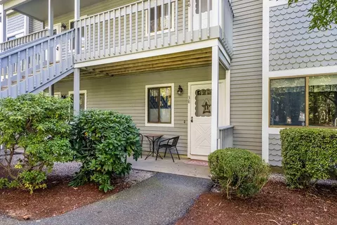 38 Eaton Ln #38, Brewster, MA 02631