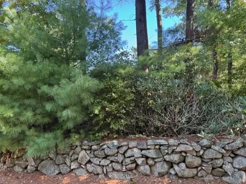 0 Long Plain Rd, Mattapoisett, MA 02739