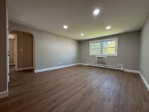 96 Richardson Rd #A22, Chelmsford, MA 01863