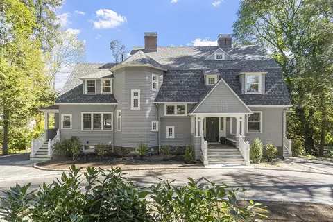 46 Wood St, Concord, MA 01742