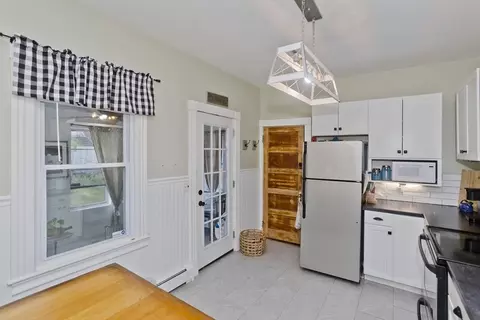 27 Goodwin St, Springfield, MA 01151 photo 12