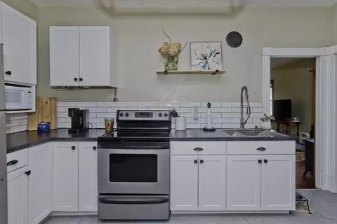 27 Goodwin St, Springfield, MA 01151 photo 10