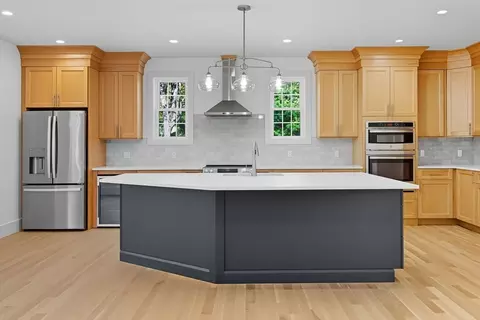 Kitchen - 8 Hough Rd, Sutton, MA 01590 photo 1 of 4