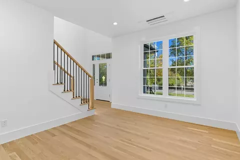 Living - 8 Hough Rd, Sutton, MA 01590 photo 7 of 7