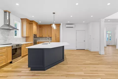 Kitchen - 8 Hough Rd, Sutton, MA 01590 photo 3 of 4