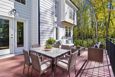 Exterior - 8 Hough Rd, Sutton, MA 01590 photo 3 of 5