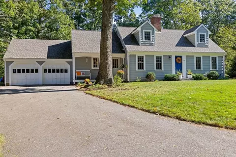 23 Mast Hill Rd, Hingham, MA 02043 photo 2