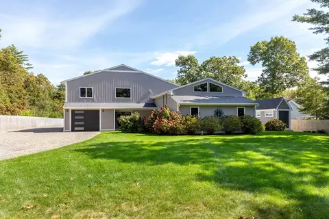 29 Melissa Ave, Mashpee, MA 02649 photo 2
