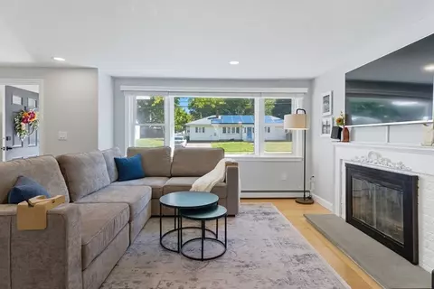 37 Evergreen Rd, Natick, MA 01760 photo 5