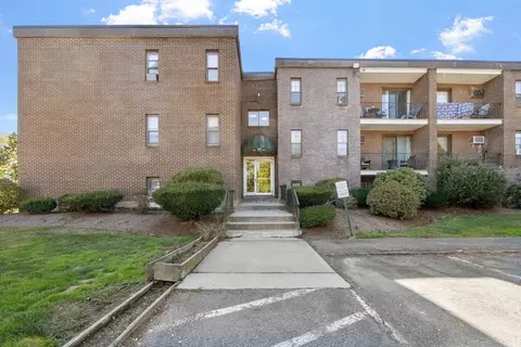 11 Riverside Ave #2, Danvers, MA 01923 photo 2