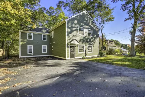614-616 Sutton St, Northbridge, MA 01534