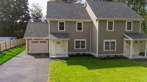 12 Chestnut St #A, Taunton, MA 02780