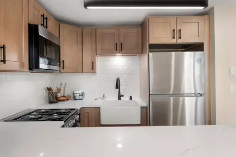 130 Swindells St, Fall River, MA 02723 photo 9