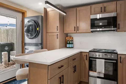 130 Swindells St, Fall River, MA 02723 photo 7