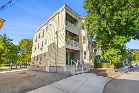 275 Walden St #4, Cambridge, MA 02138