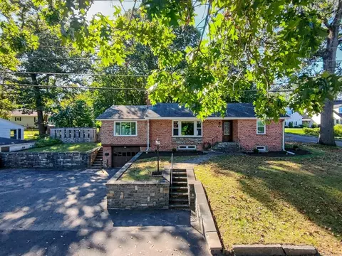 63 Washington Ave, South Hadley, MA 01075