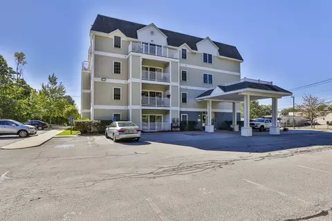 34 Burnham Rd #202, Methuen, MA 01844