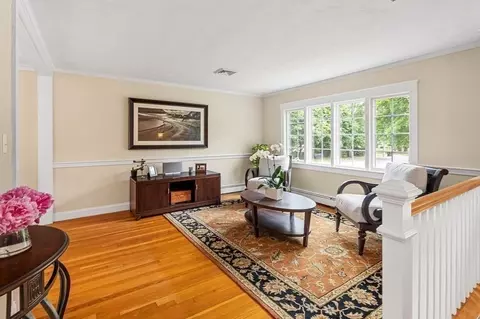 Living - 72 Scotland St, Hingham, MA 02043 photo 1 of 1