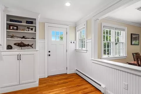 Entry Way - 72 Scotland St, Hingham, MA 02043 photo 1 of 3