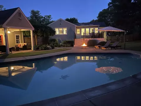 Exterior - 72 Scotland St, Hingham, MA 02043 photo 7 of 7