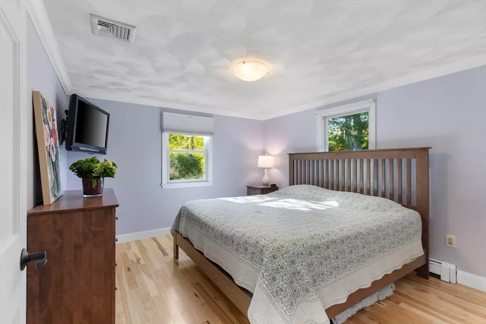 Bedroom - 1 Maddabon Pl, Peabody, MA 01960 photo 1 of 3