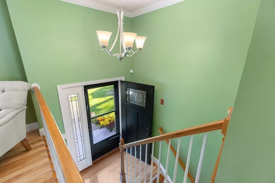 Entry Way - 1 Maddabon Pl, Peabody, MA 01960 photo 1 of 4