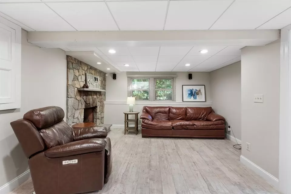 Living - 1 Maddabon Pl, Peabody, MA 01960 photo 2 of 2