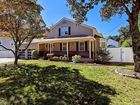 104 Purchase St, Milford, MA 01757