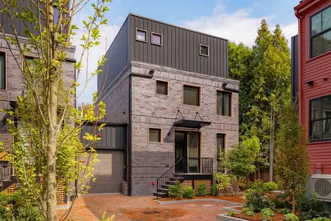 13 Mellen St #REAR, Cambridge, MA 02138