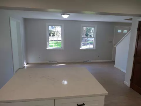 22 Pinehurst Dr, Bourne, MA 02532 photo 3