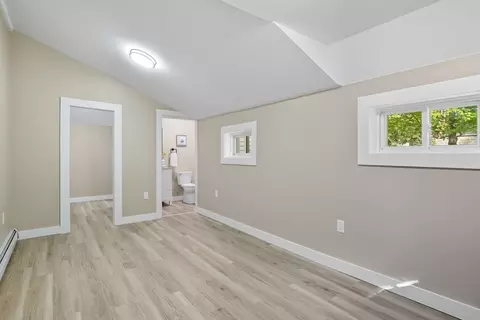 Bedroom - 56 Marshall St, Springfield, MA 01109 photo 1 of 7
