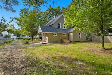 Exterior - 56 Marshall St, Springfield, MA 01109 photo 3 of 4