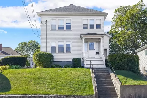 206-208 Cabot, Newton, MA 02460