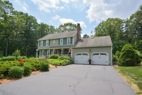 Exterior - 2 Crestview Dr, Mendon, MA 01756 photo 12 of 15