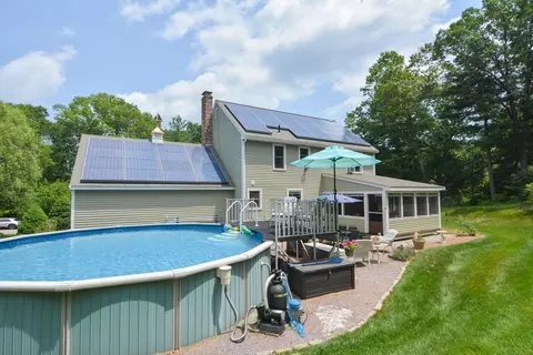 Exterior - 2 Crestview Dr, Mendon, MA 01756 photo 11 of 15