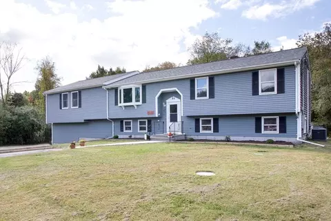 63 Moulton St, Rehoboth, MA 02769